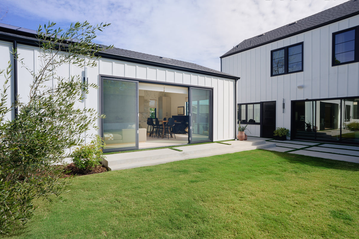 Outdoor yard set image